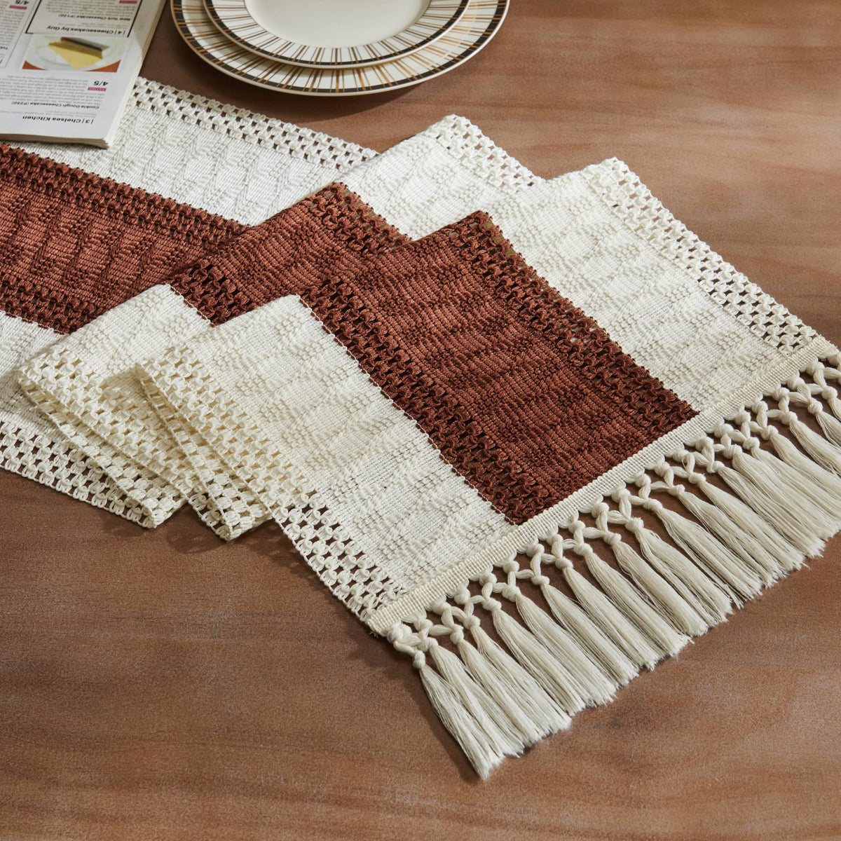ZeeMart Macrame Style Bicolor Stitching Table Runner 14x72in Green