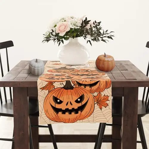 Tablecloths, table runners
